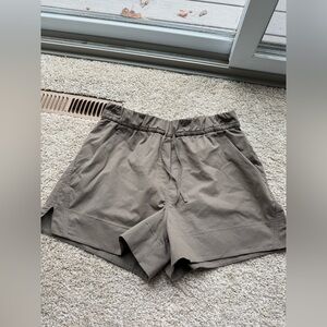 Lululemon Women’s Tan Casual Shorts 3.5” inseam